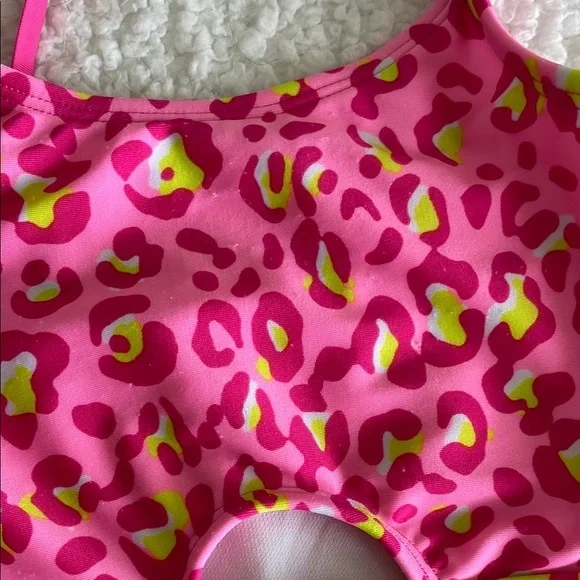 Cat & Jack Leopard Print Swimsuit Size 6/7 Girls Pink and Yellow - Picture 4 of 8